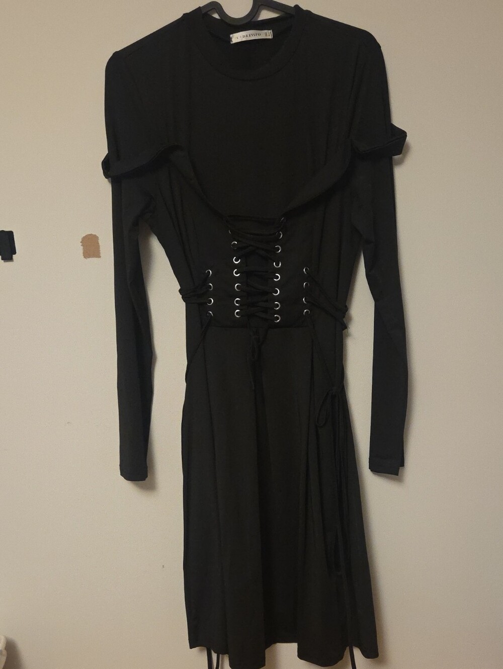 Women's Black Long Sleeve Lace-Up Midi Dress
